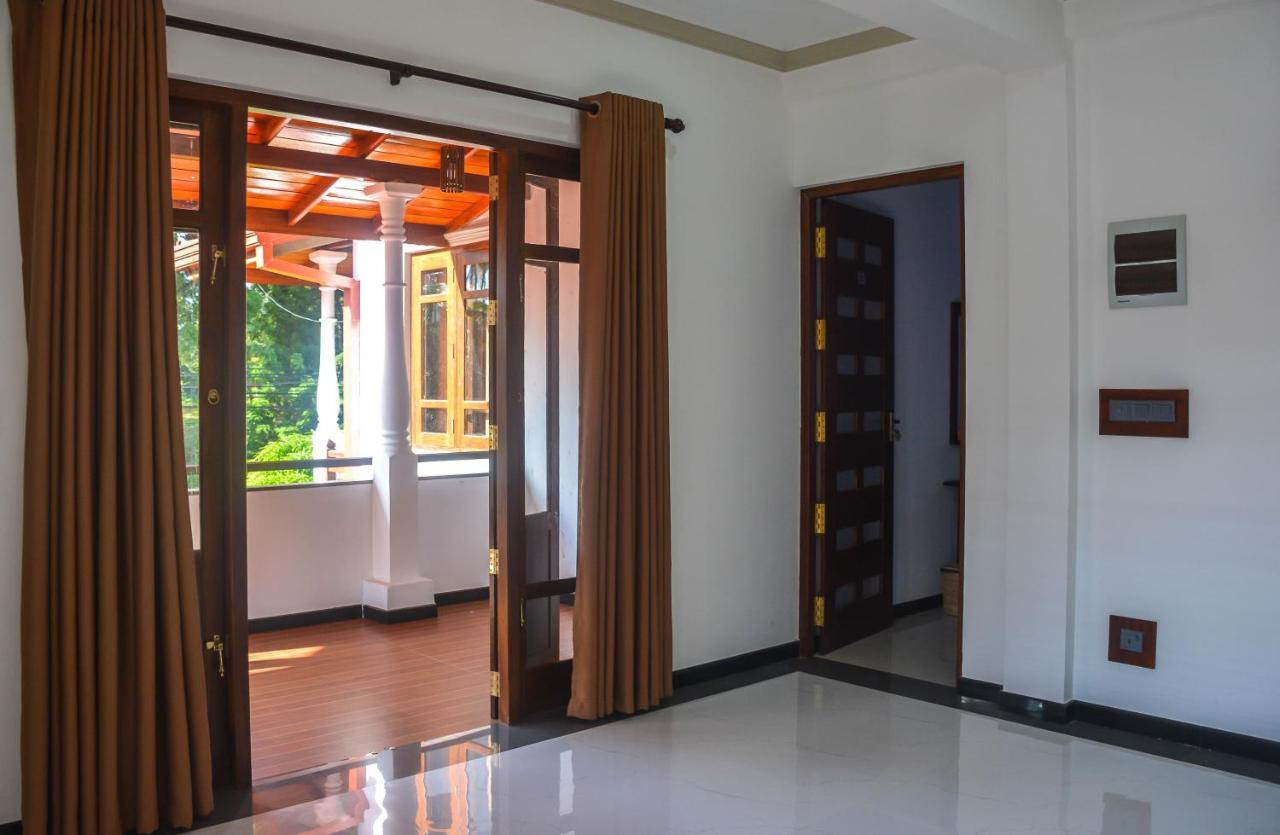 Janu Homestay Tangalle Luaran gambar
