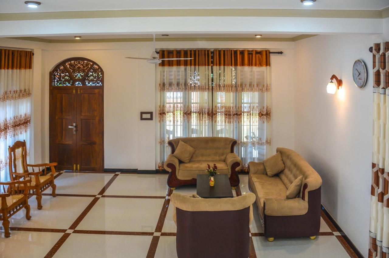 Janu Homestay Tangalle Luaran gambar