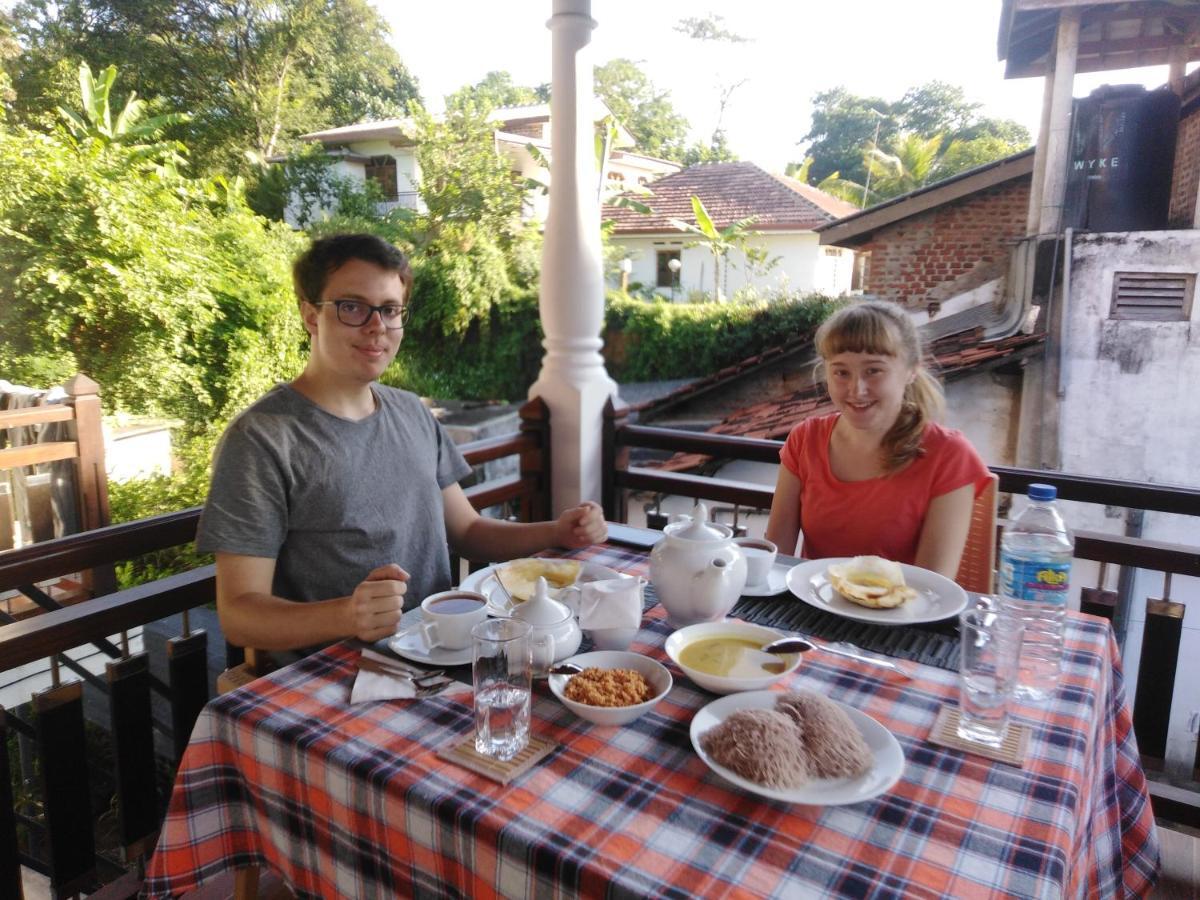 Janu Homestay Tangalle Luaran gambar