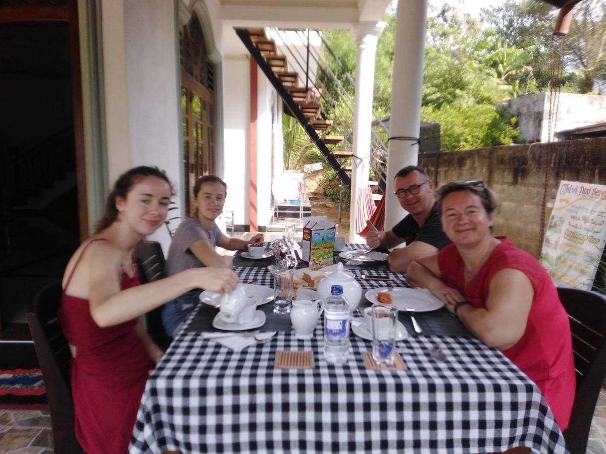 Janu Homestay Tangalle Luaran gambar